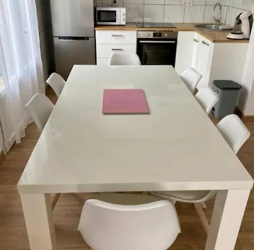 Grand Proche Cite De L'espace *