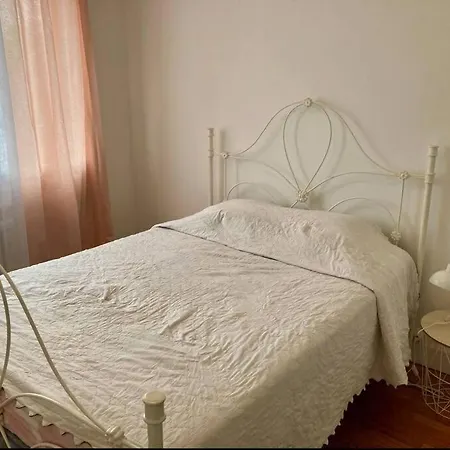 Grand Proche Cite De L'espace